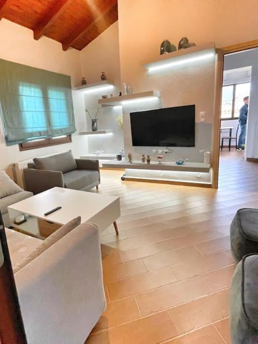 Kathiana Cozy Apartment Екстер'єр фото