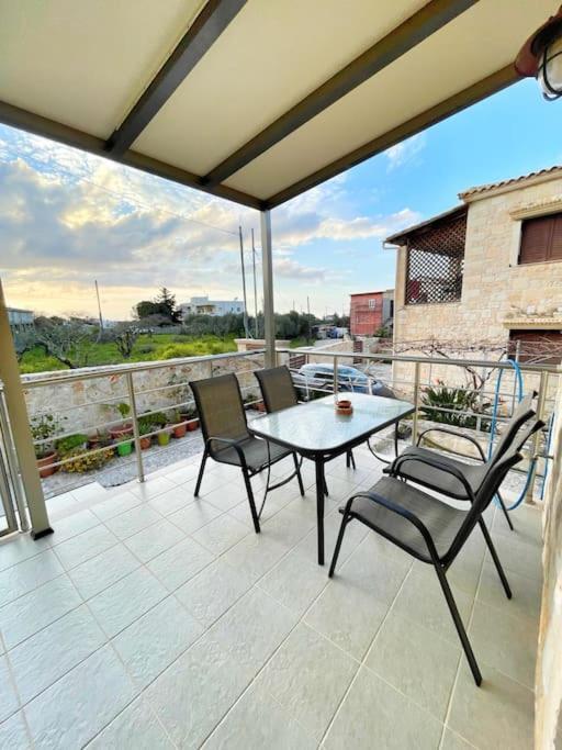 Kathiana Cozy Apartment Екстер'єр фото